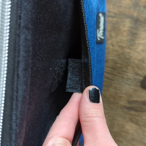 Black and blue lunchbox - Picture 9 of 9